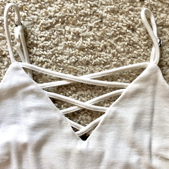❗️SOLD ❗️ F21 Off-White Cami Crop Top - Picture 3 of 6